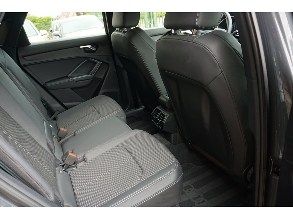 Audi Q3 Sportback 45 TFSIe S-Line Black Ed. Trekhaak|Camera|Keyless|LED 53975114-55.jpg | SVENS AUTO'S